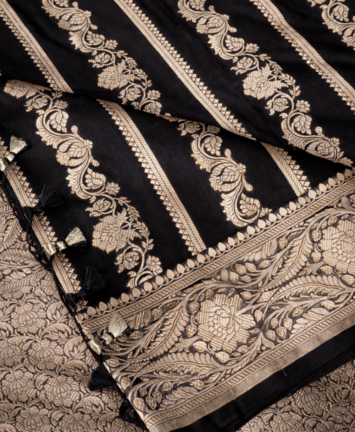 Saaj saree collection detail